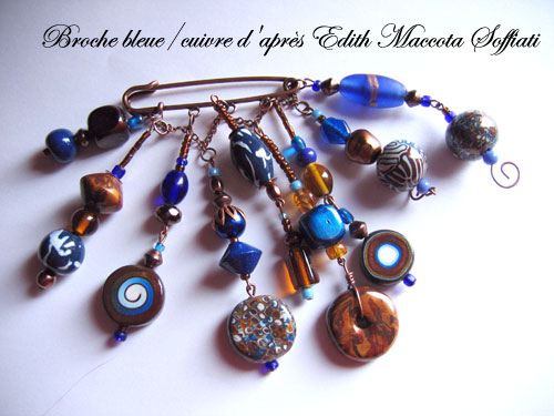 Broche bleue et cuivre
